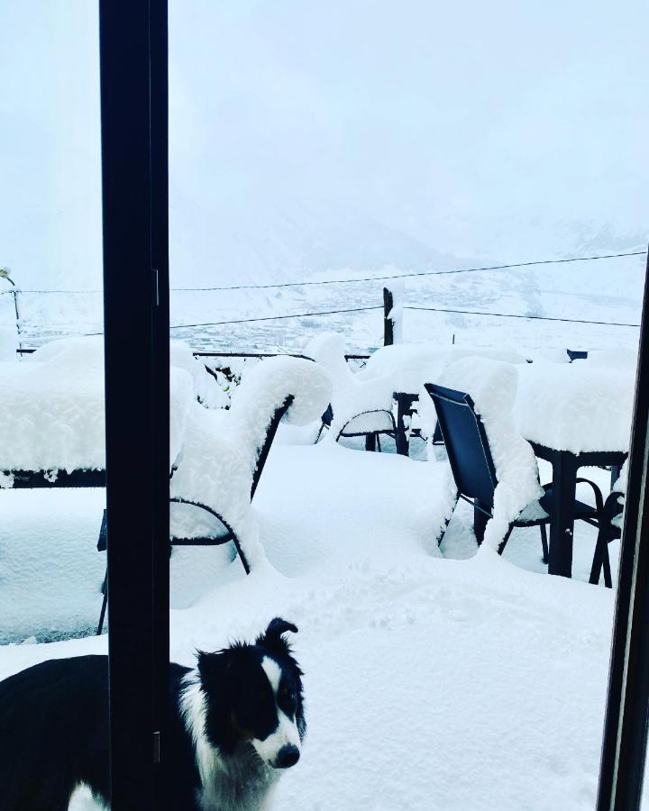 Hotel Kazbegi 1963 エクステリア 写真