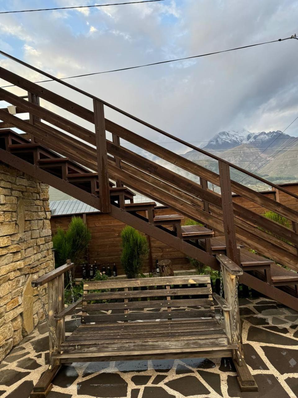 Hotel Kazbegi 1963 エクステリア 写真